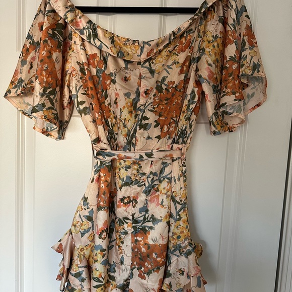 Off the shoulder floral romper - Picture 2 of 6